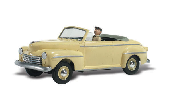 Woodland Scenics ~ HO Scale Vehicle With Person ~ Roger's Rag Top ~ AS5527