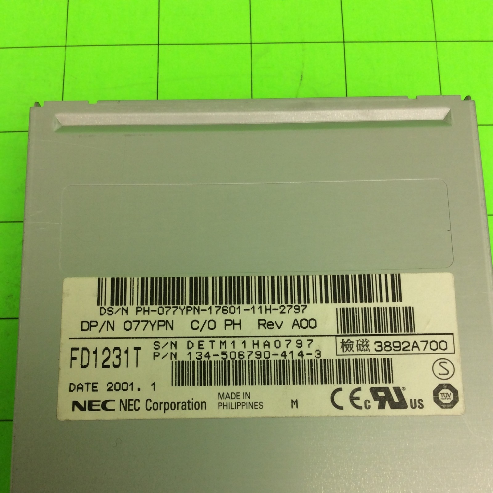 Desktop Computer 077YPN 134-506790-414-3 Floppy Disk Drive