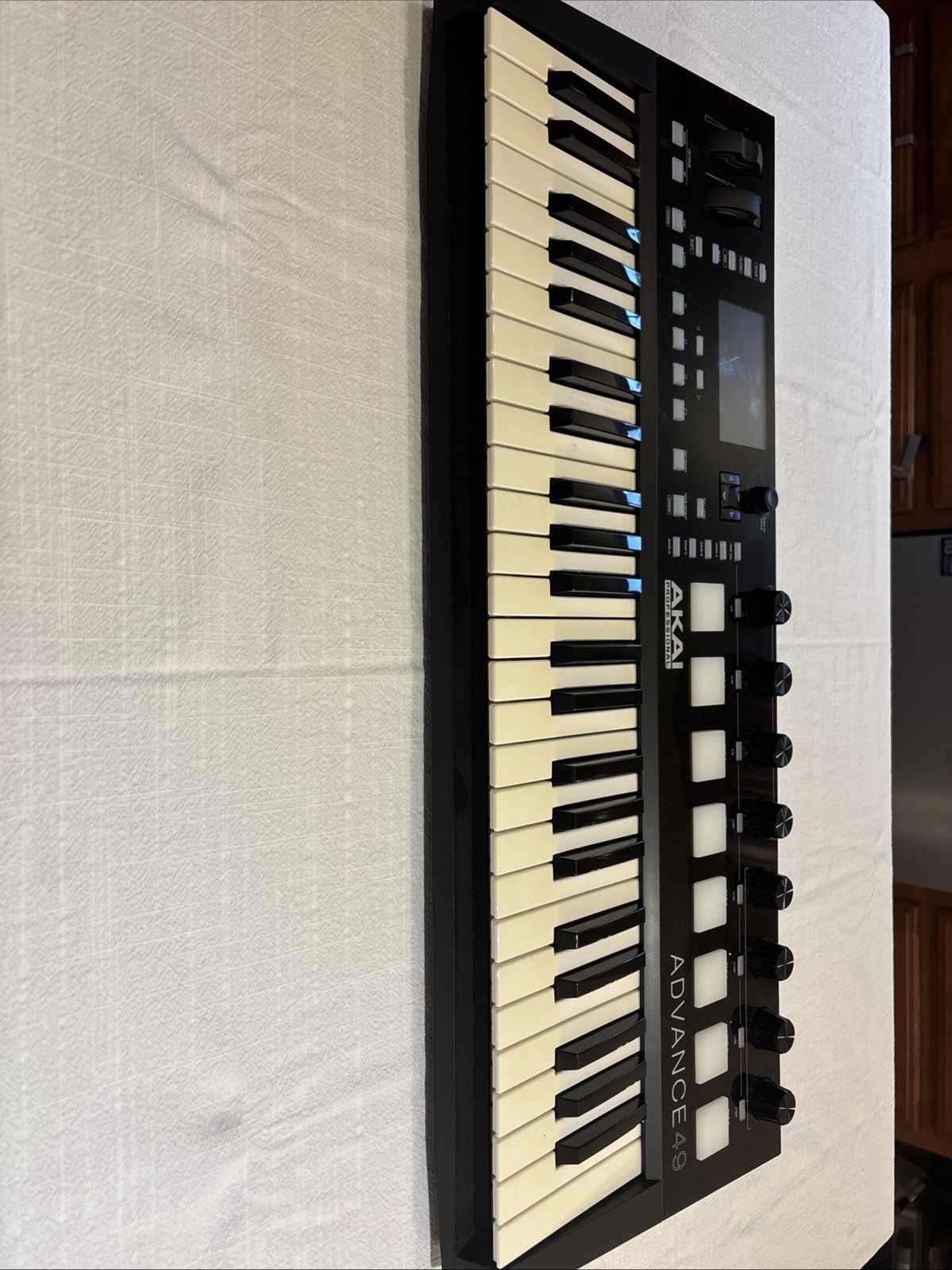AKAI Advance 49 MIDI Keyboard Controller (NO POWER SUPPLY) CG0066R