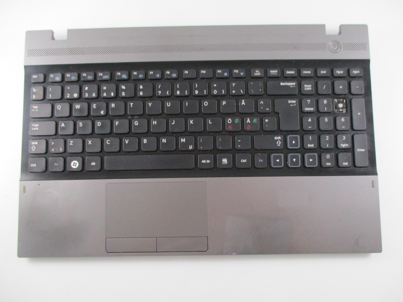 Nordic Keyboard SAMSUNG NP305V5A BA75-03766H Original