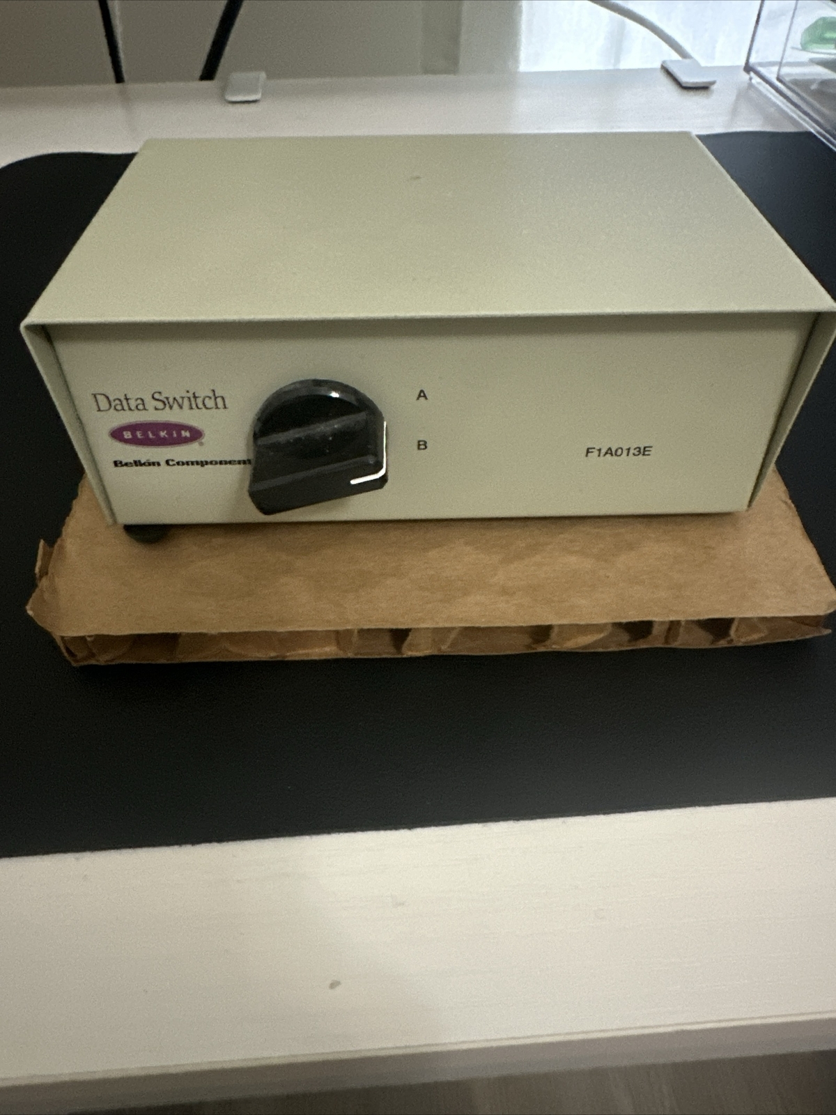 Belkin F1A013E  2 Way Data Transfer Switch Box Parallel Female PC