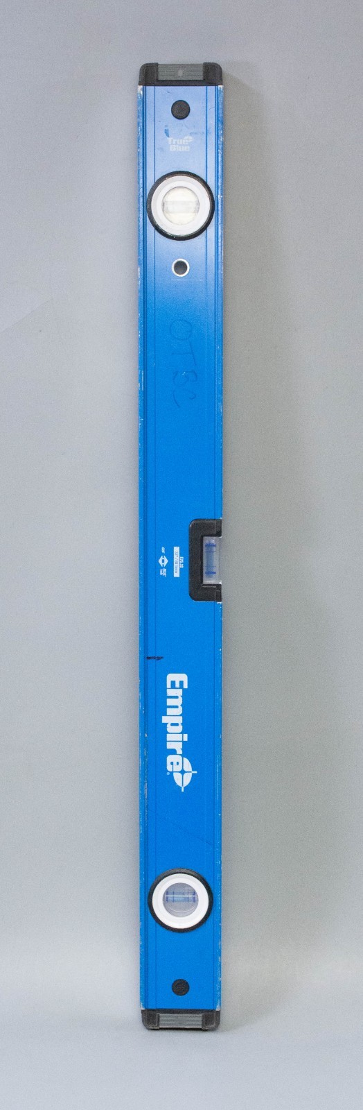 (MA5) Empire True Blue E75.32 Aluminum Level, 32 inch