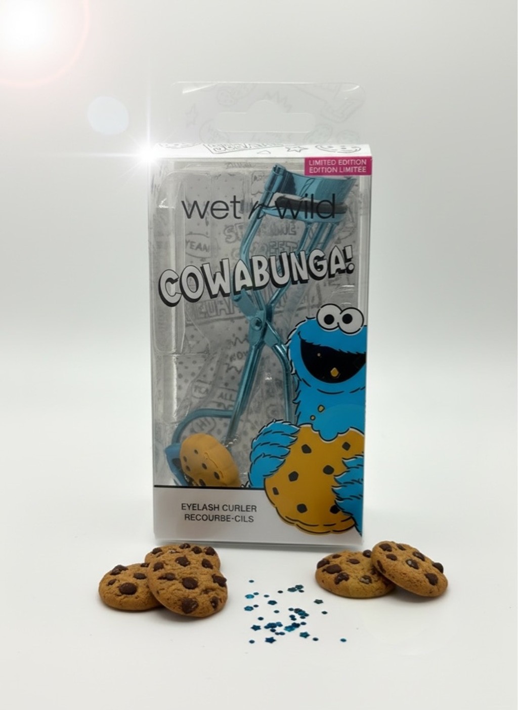 Wet n Wild Sesame Street Cowabunga Eyelash Curler Cookie Monster Limited Edition