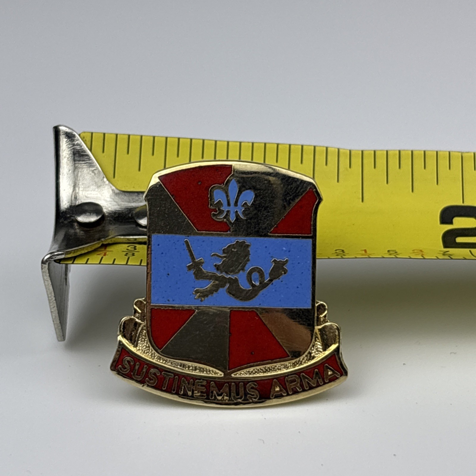 U.S. Military 738th Maintenance Battalion DI DUI Insignia Crest Pin G23 SUSTINEM