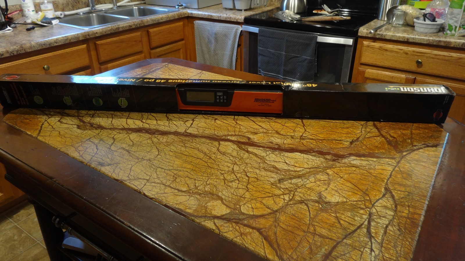 Johnson Level & Tool 1760-4800 Digital Box Level 48" Orange 1 Level Please Read