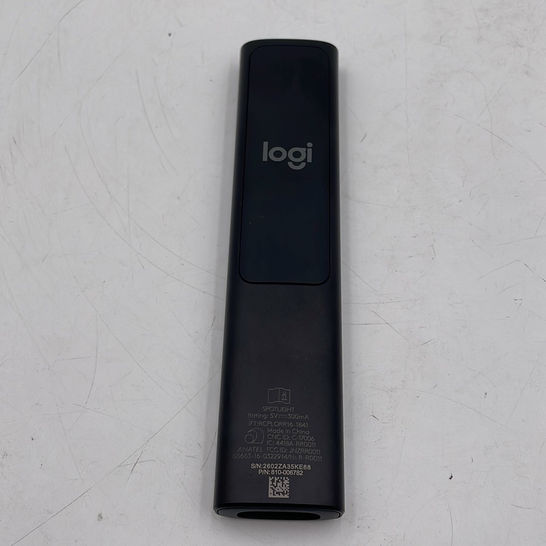 Logitech Spotlight Presentation Remote 30m Range/Quick Charging Black - AS IS