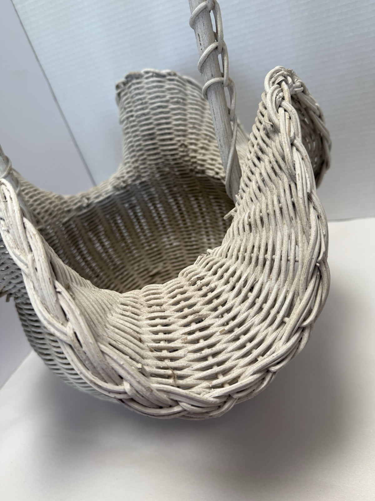 Vintage Trompe L'Oeil 19.5” x 15” White Ruffled Wicker Easter Basket with Handle