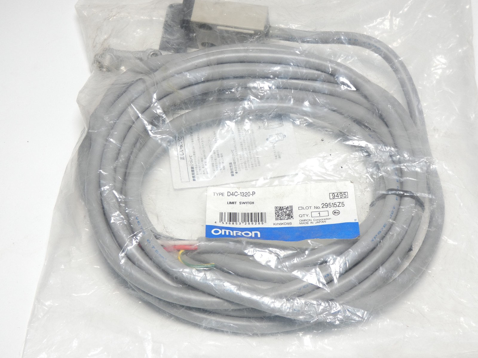 Omron D4C-1320-P Limit Switch - NEW Surplus!