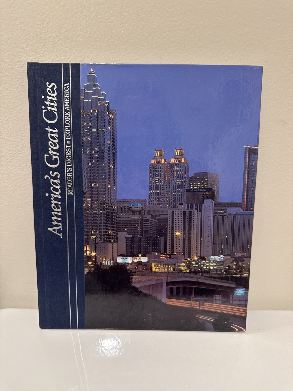 1997 -AMERICA'S GREAT CITIES  -READERS DIGEST-  EXPLORE AMERICA -Copyright.