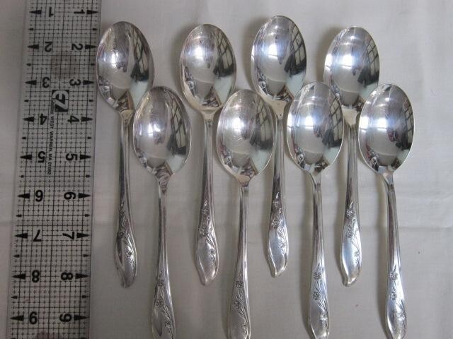 Rogers International Silverplate-Springtime-8 Soup / Table Spoons 1957