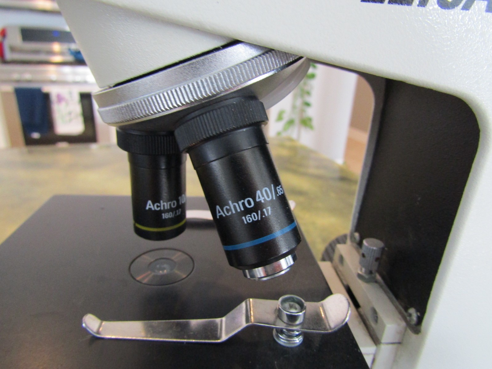 Genuine Leica BF 200 Monocular Compound Built in Illumination Lamp Microscope