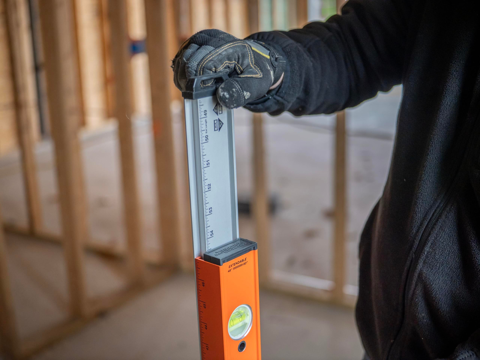 Johnson Level & Tool 5800-4880B 48-80" Extendable 48"-80" Extendable, Orange