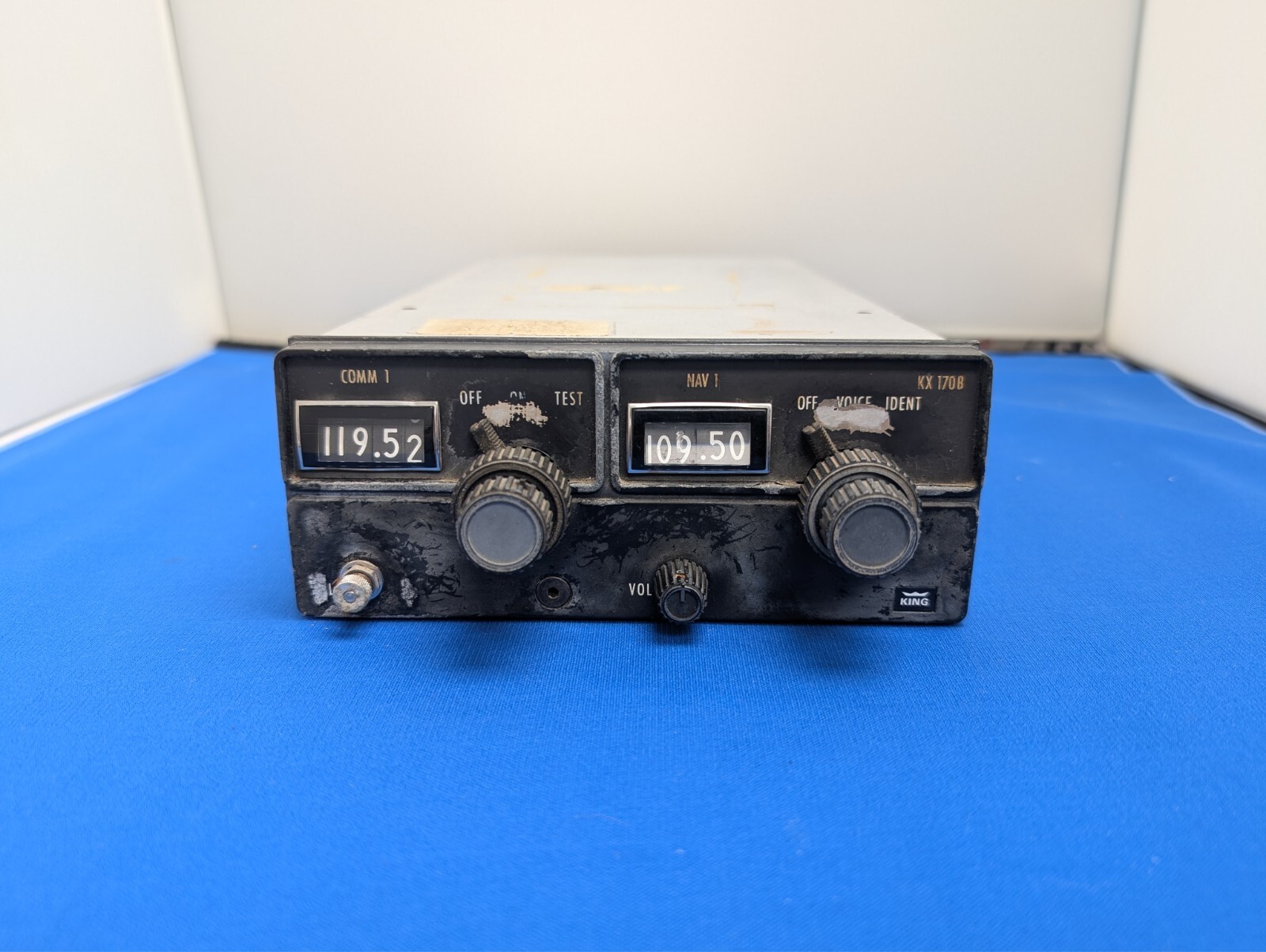069-1020-00 King KX170B Nav/Comm