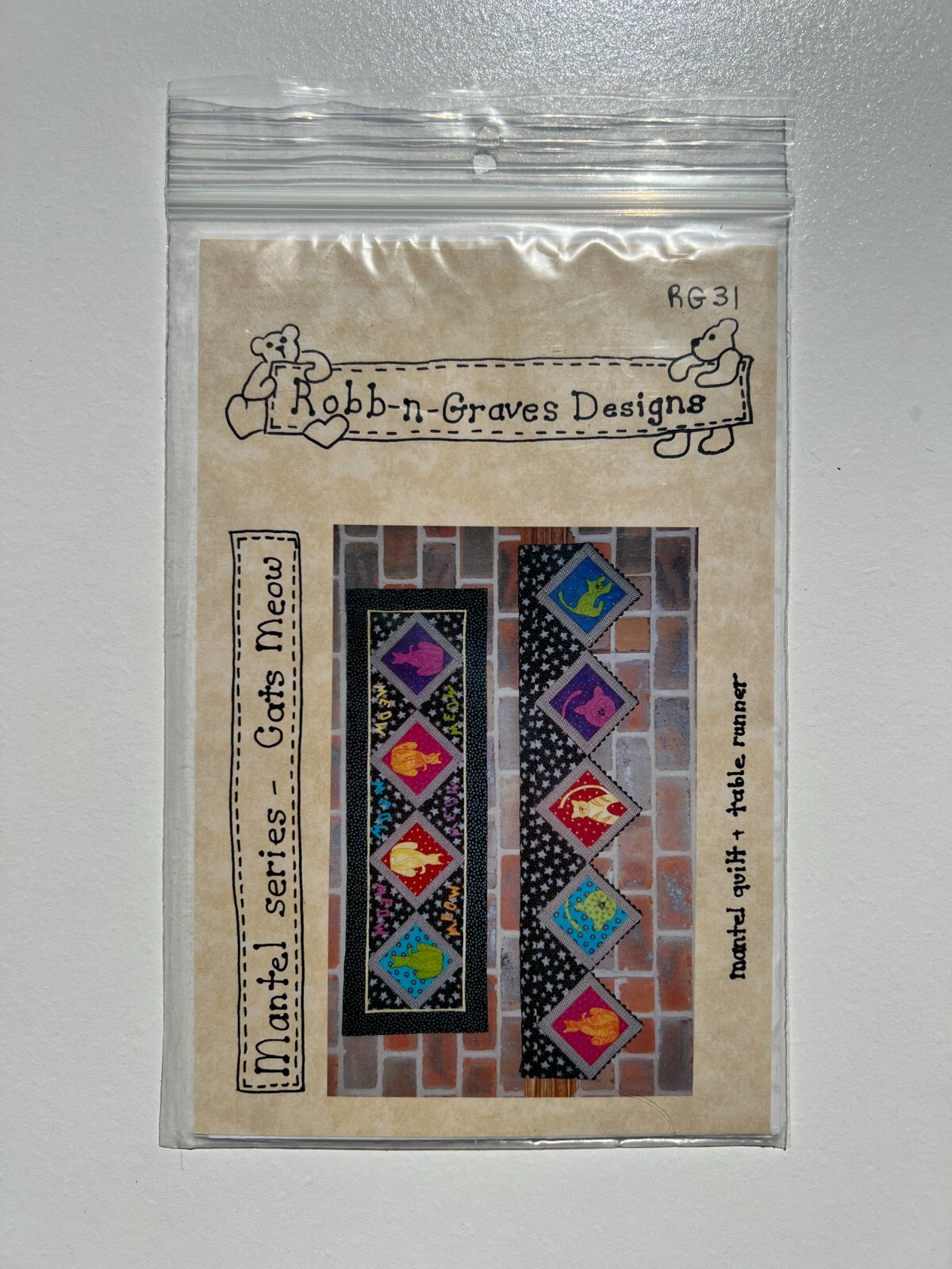 Vintage Robb-n-Graves Designs - Mantel Series - Cats Meow - Quilt & Table Runner