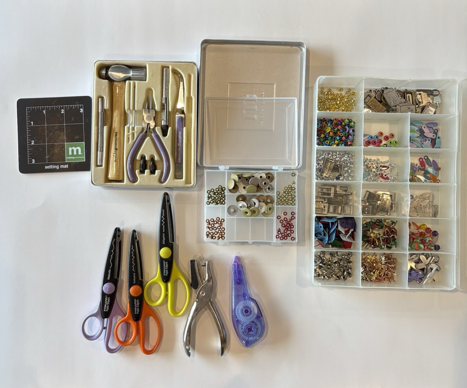 Making Memories Craft Tool Kit Scrapbooking Paper Crafts Scissors Grommets Lot
