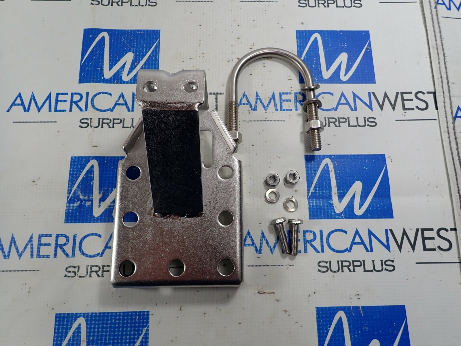 PGI Manifolds Pipe Mount Vessel Rack 316ss  M-68  New Surplus