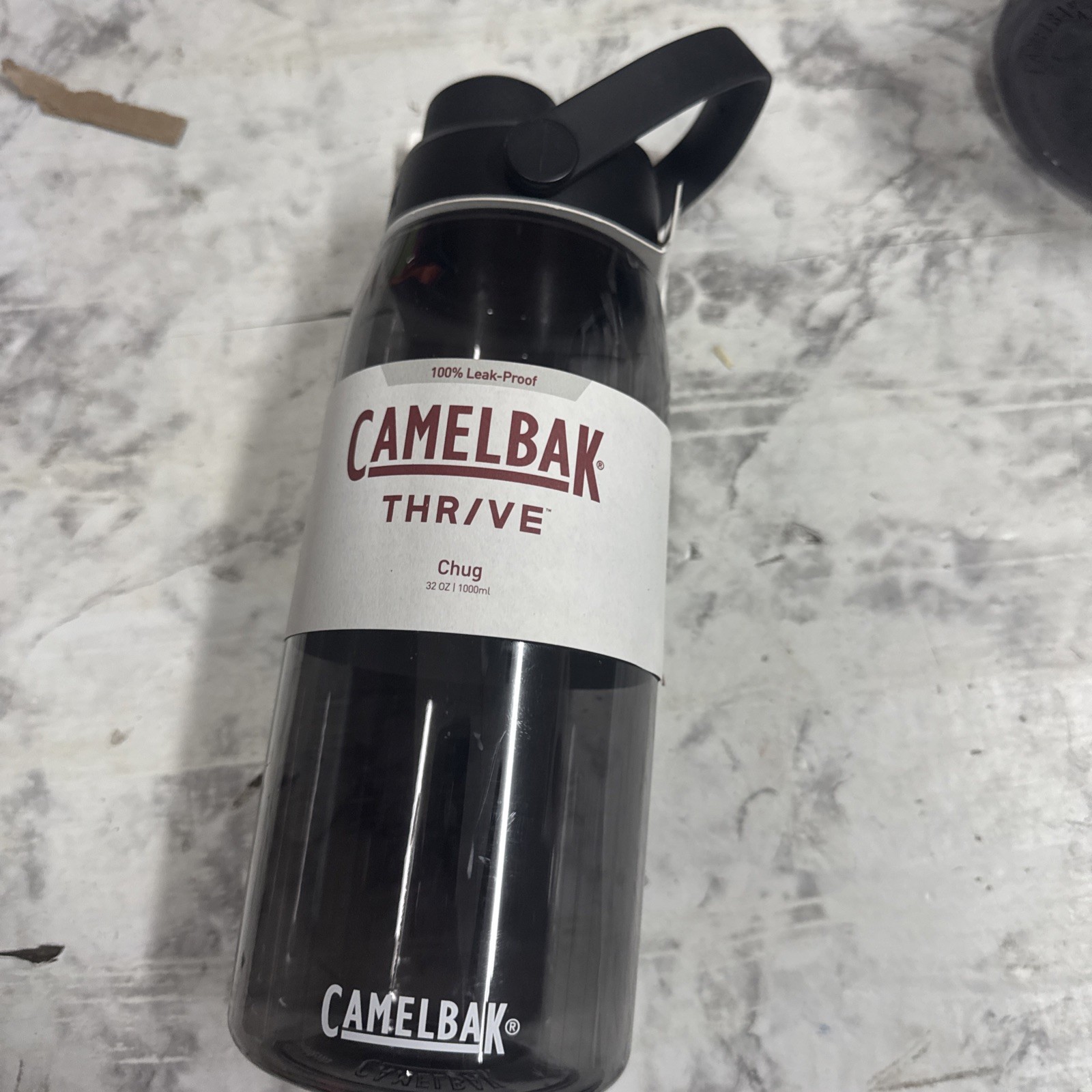 CAMELBAK THR/VE THRIVE CHUG TRITAN RENEW WATER BOTTLE CHARCOAL 32 OZ