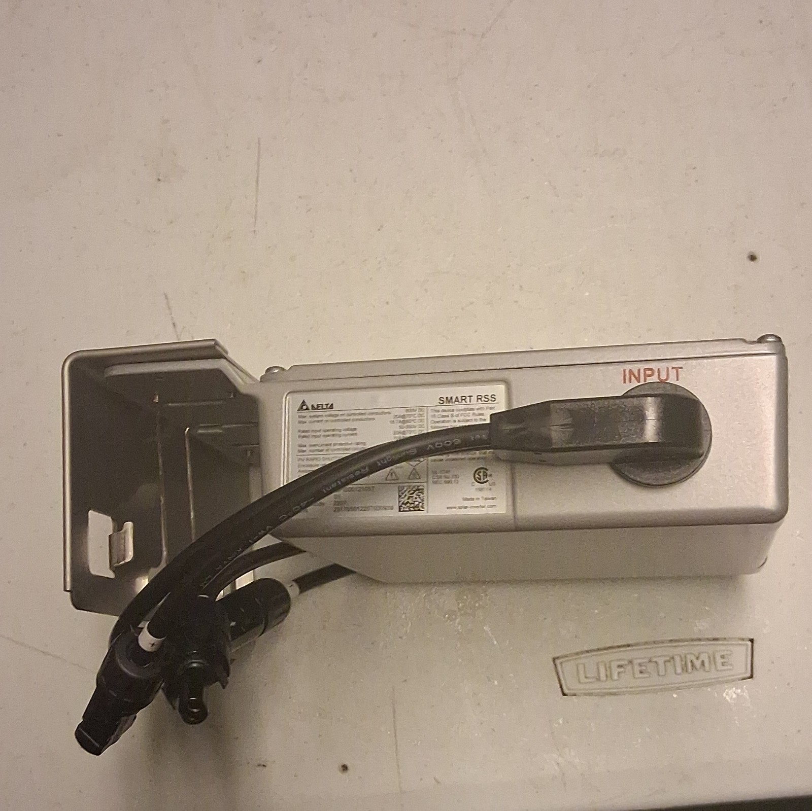Delta Electronics Smart RSS Rapid Shutdown System Solar Device PLC - Open Box