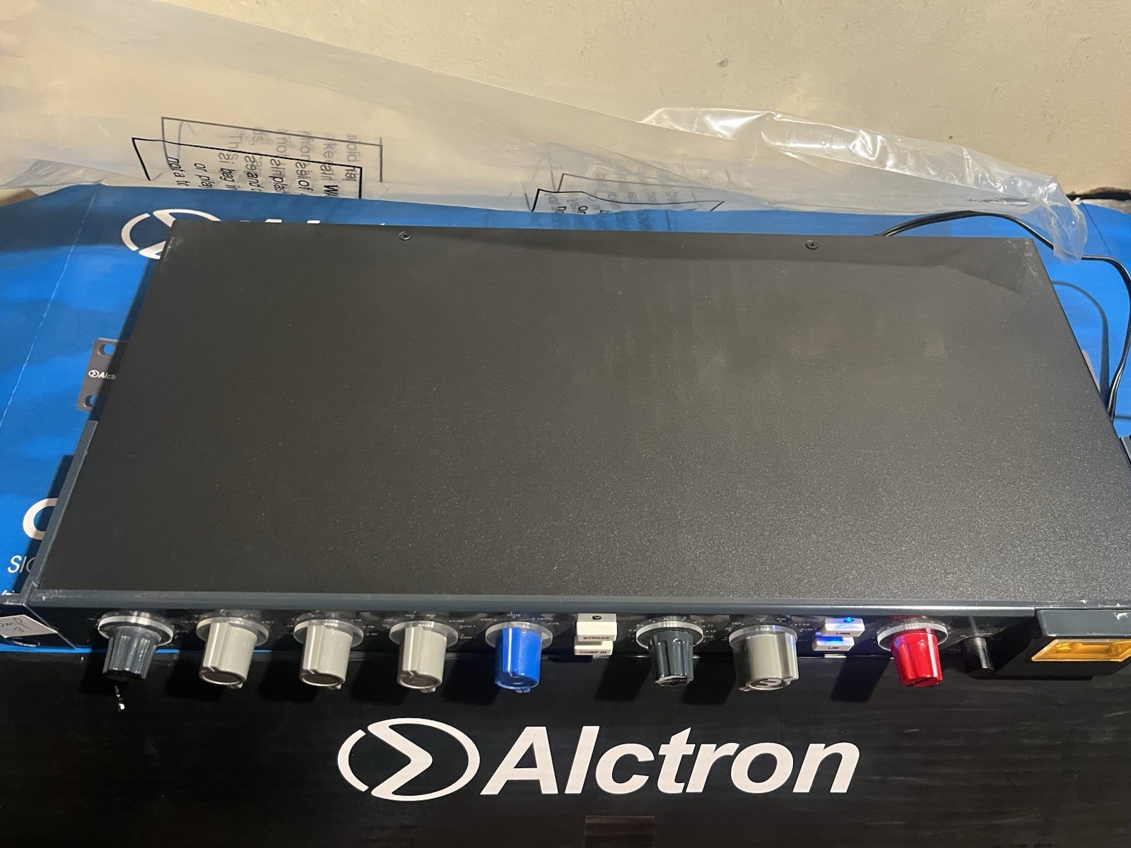 Alctron Cp540v2 Signal Compressor & Limiter