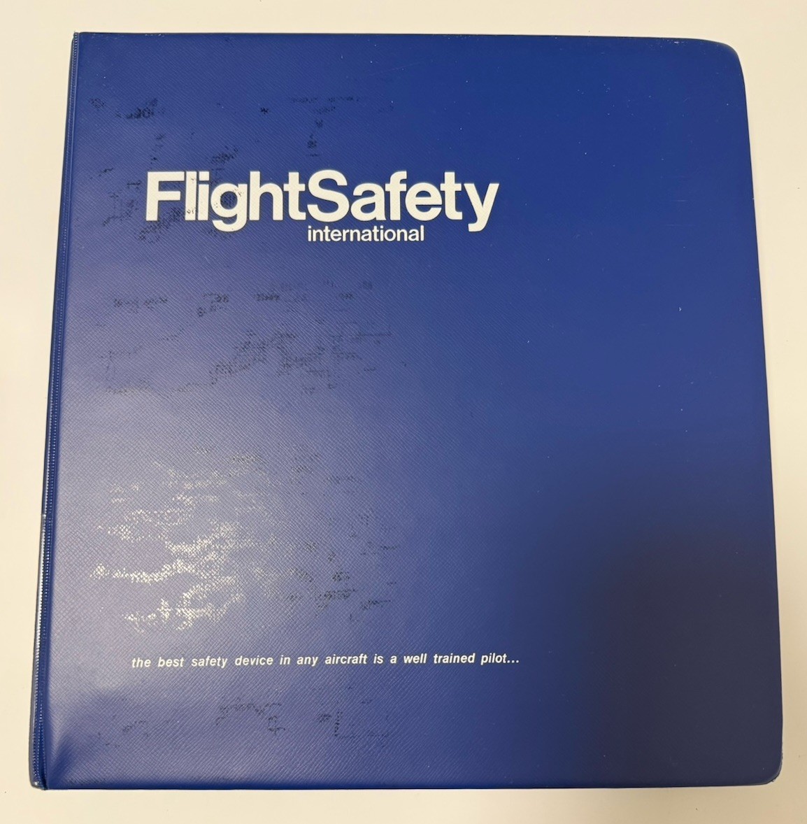Flight Safety / Citation V - Pilot Training Manual Volume 2 Aircraft Systems