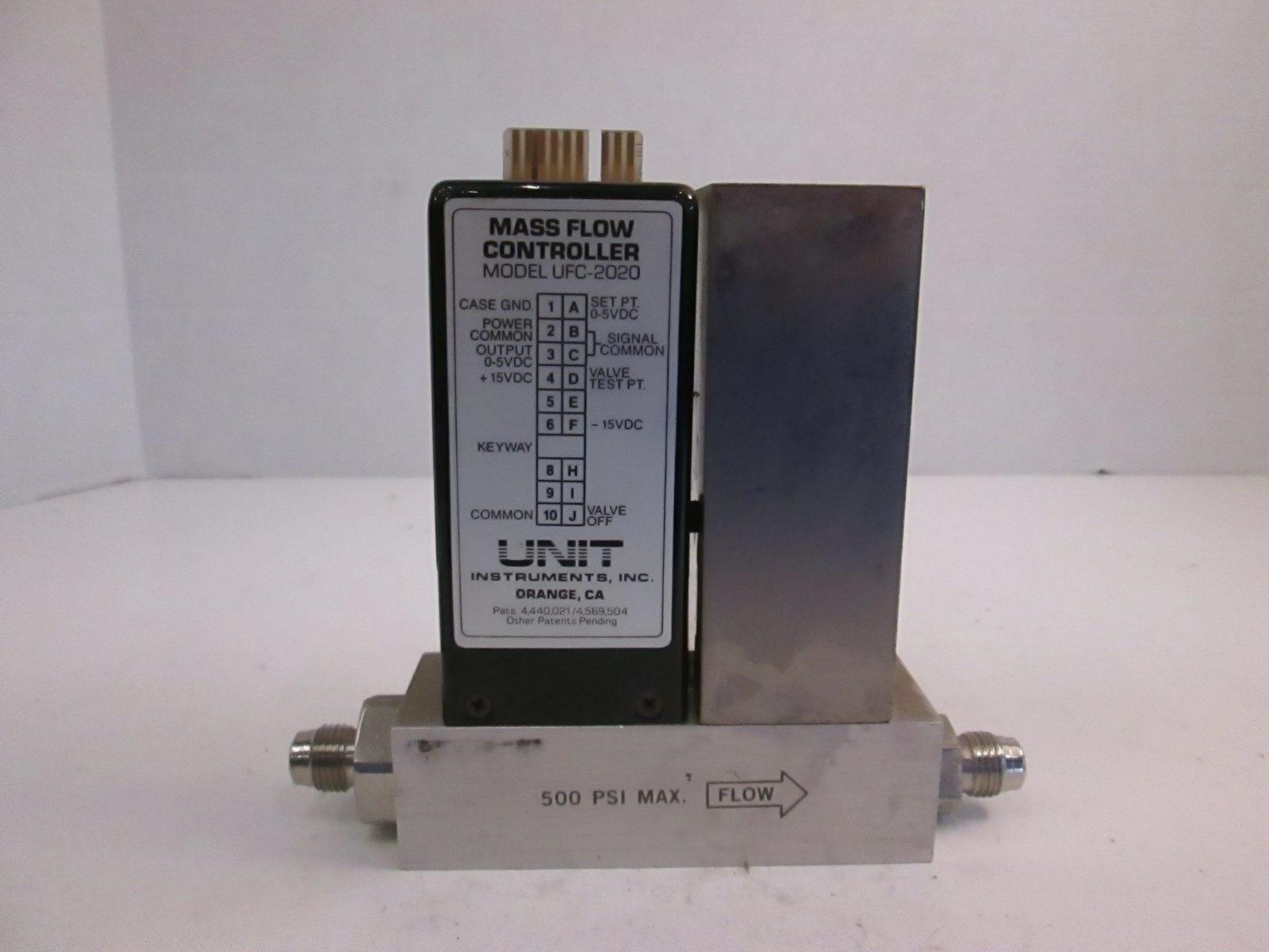 Unit UFC-2020 Mass Flow Controller, NH3, 10 SLM, 1/4" MVCR, Used