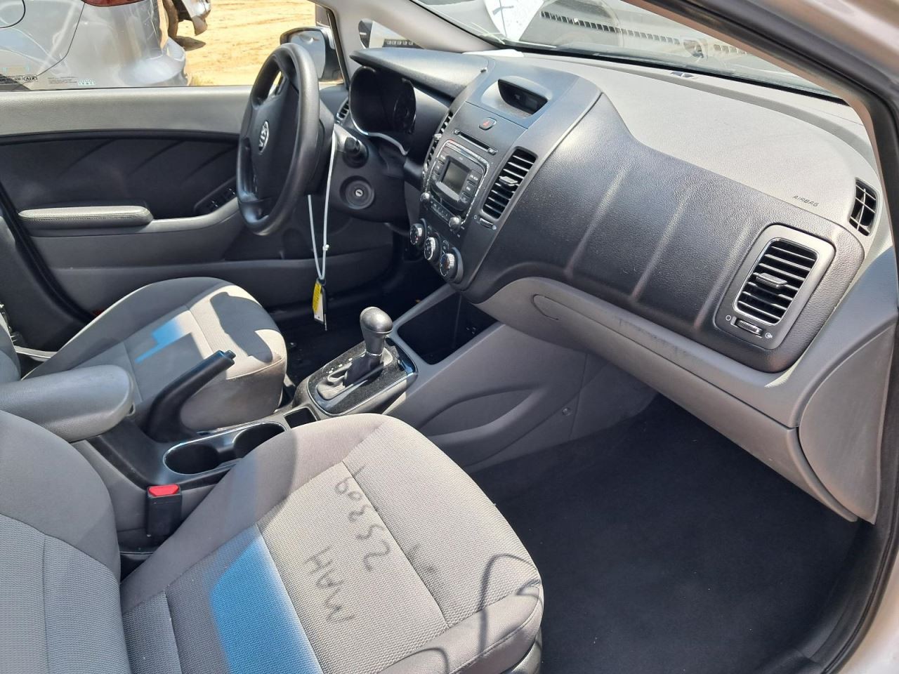 FORTE 2018 Glove Box 4753440