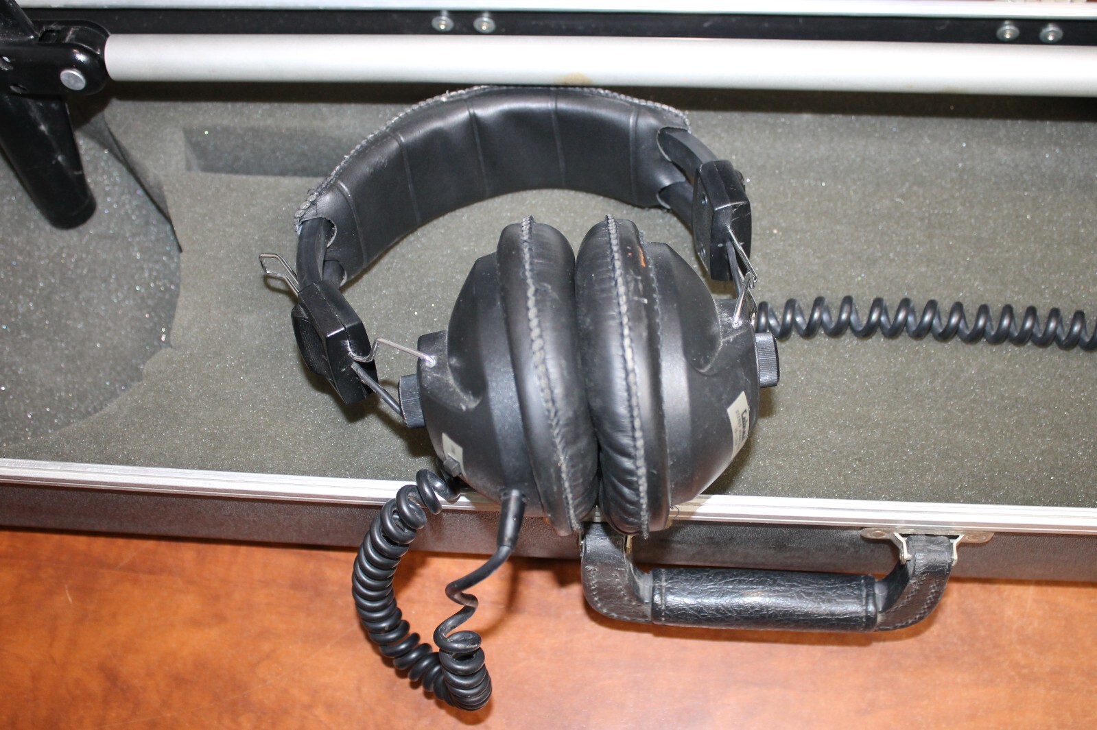 Biddle Instruments 656601 Cable Tracer - Line Locator W/ Earphones & Case