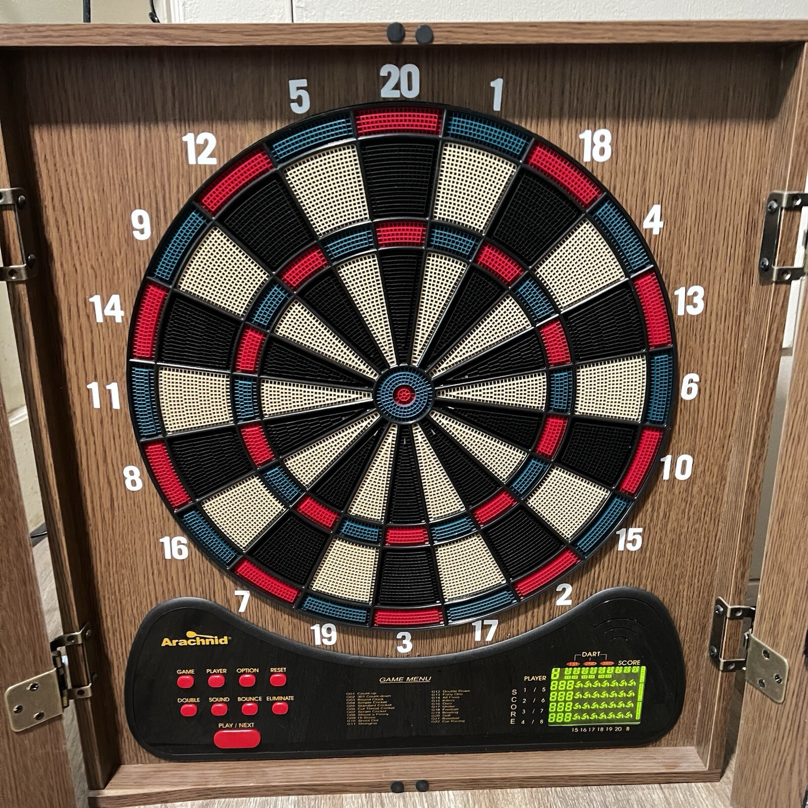 ARACHNID Electronic Dartboard TESTED & WORKING