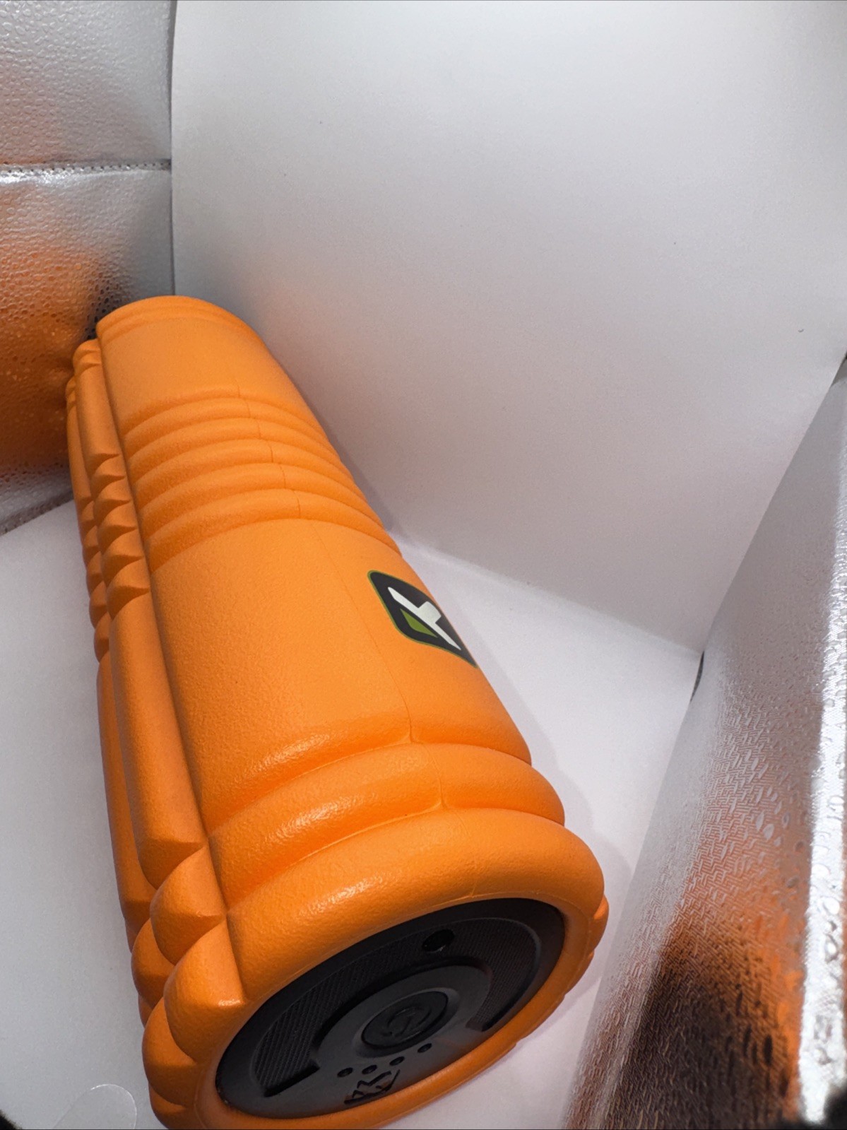 EXCELLENT TriggerPoint GRID Vibe Plus Vibrating Foam Roller 4 Speed - No Charger