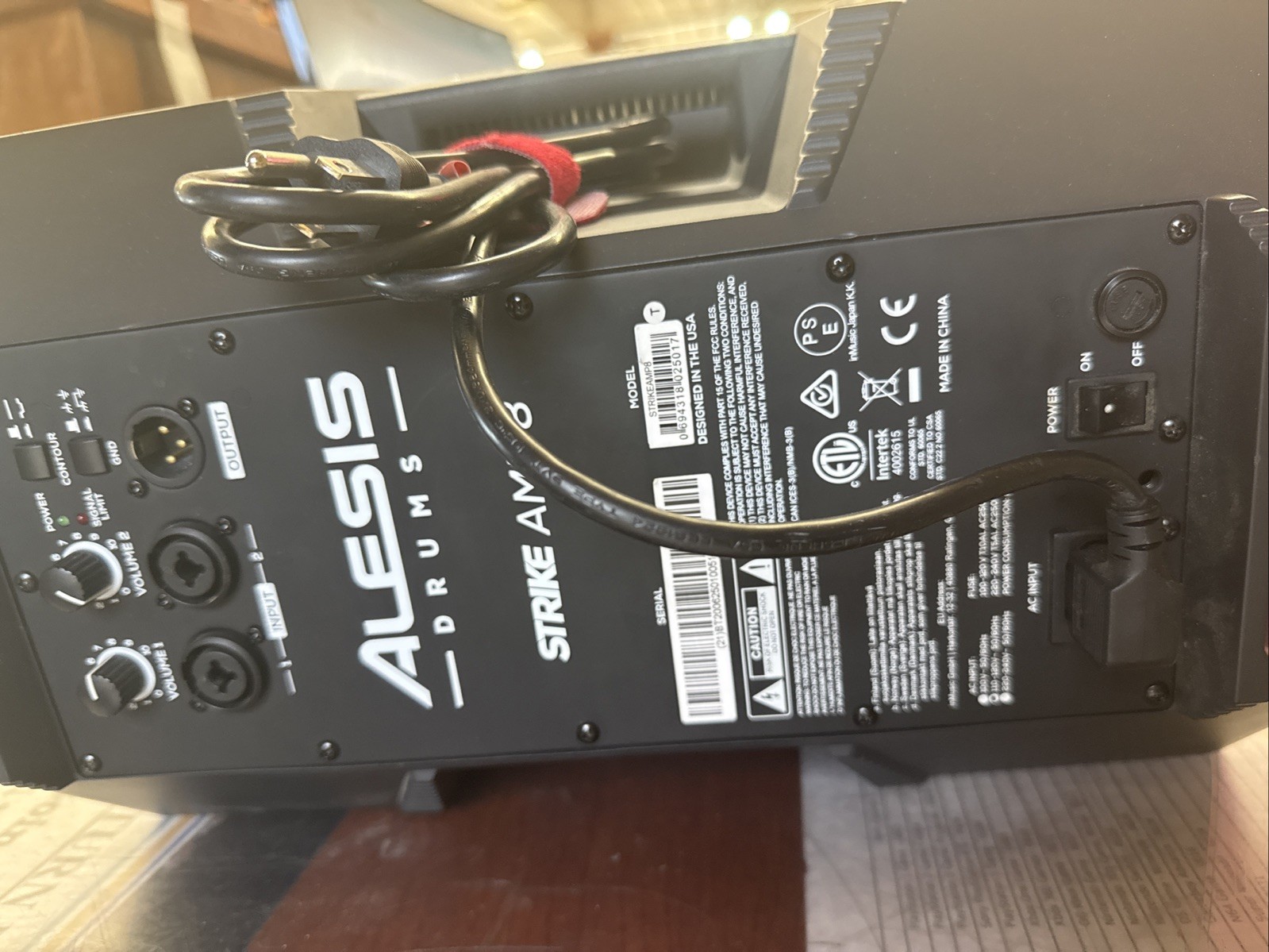 Alesis Strike Amp 8 2000-Watt Portable Speaker/Amplifier for Electronic Drum