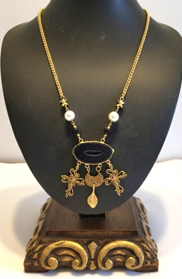 Bohemian Necklace Gold Tone Agate Beaded Metal Statement Fashion Jewelry