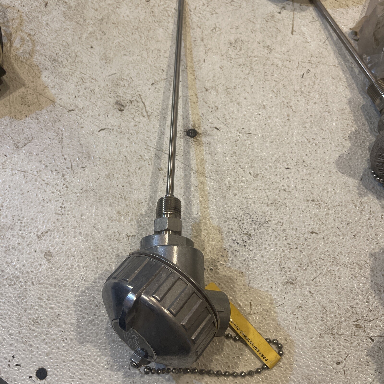 RTD Probe 10” Temperature Sensor Part # RBF195M482-010-00-8HN31 Eclipse (Shelf47