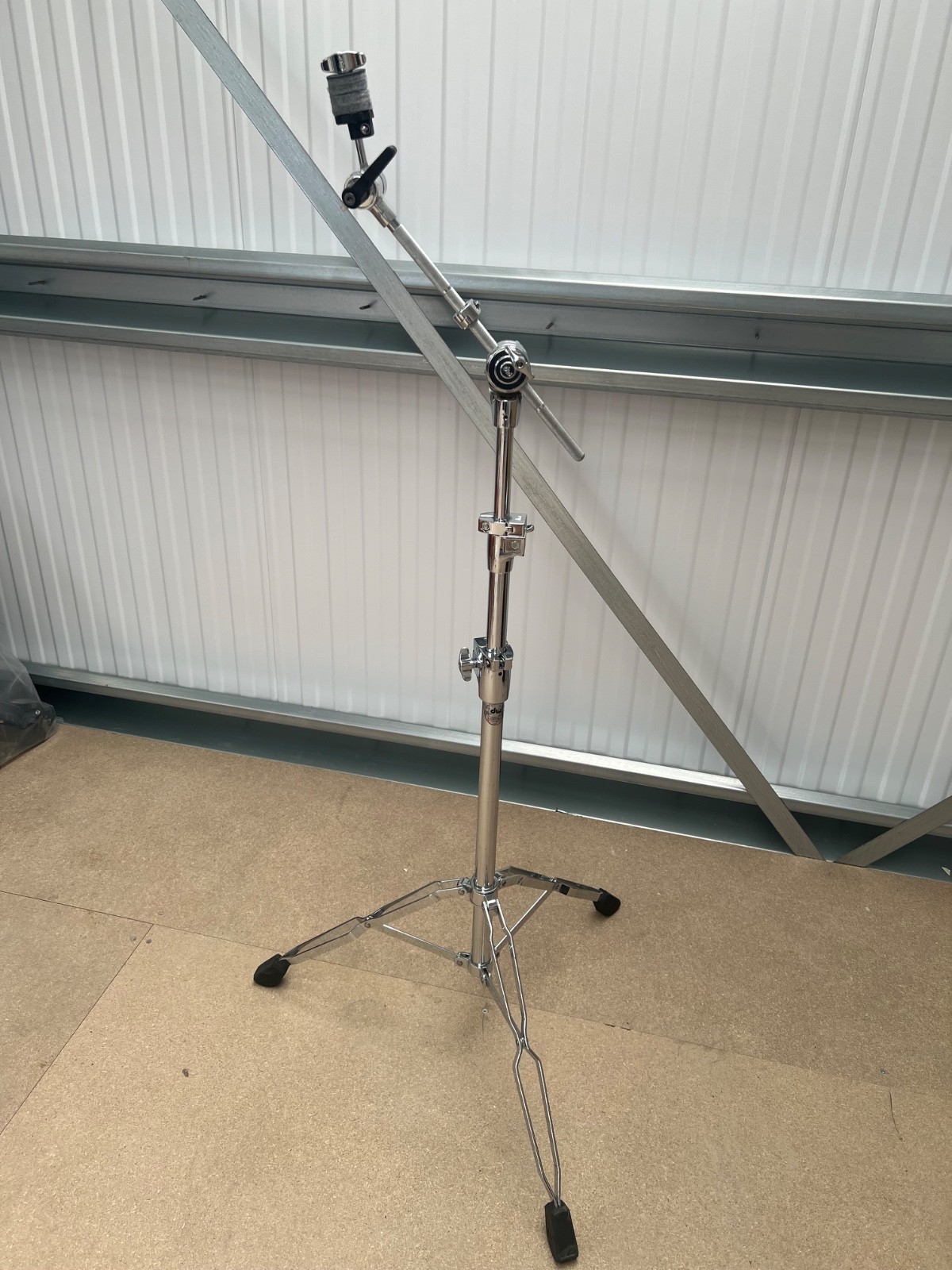 DW 9000 Series Cymbal Boom Stand – Excellent Condition