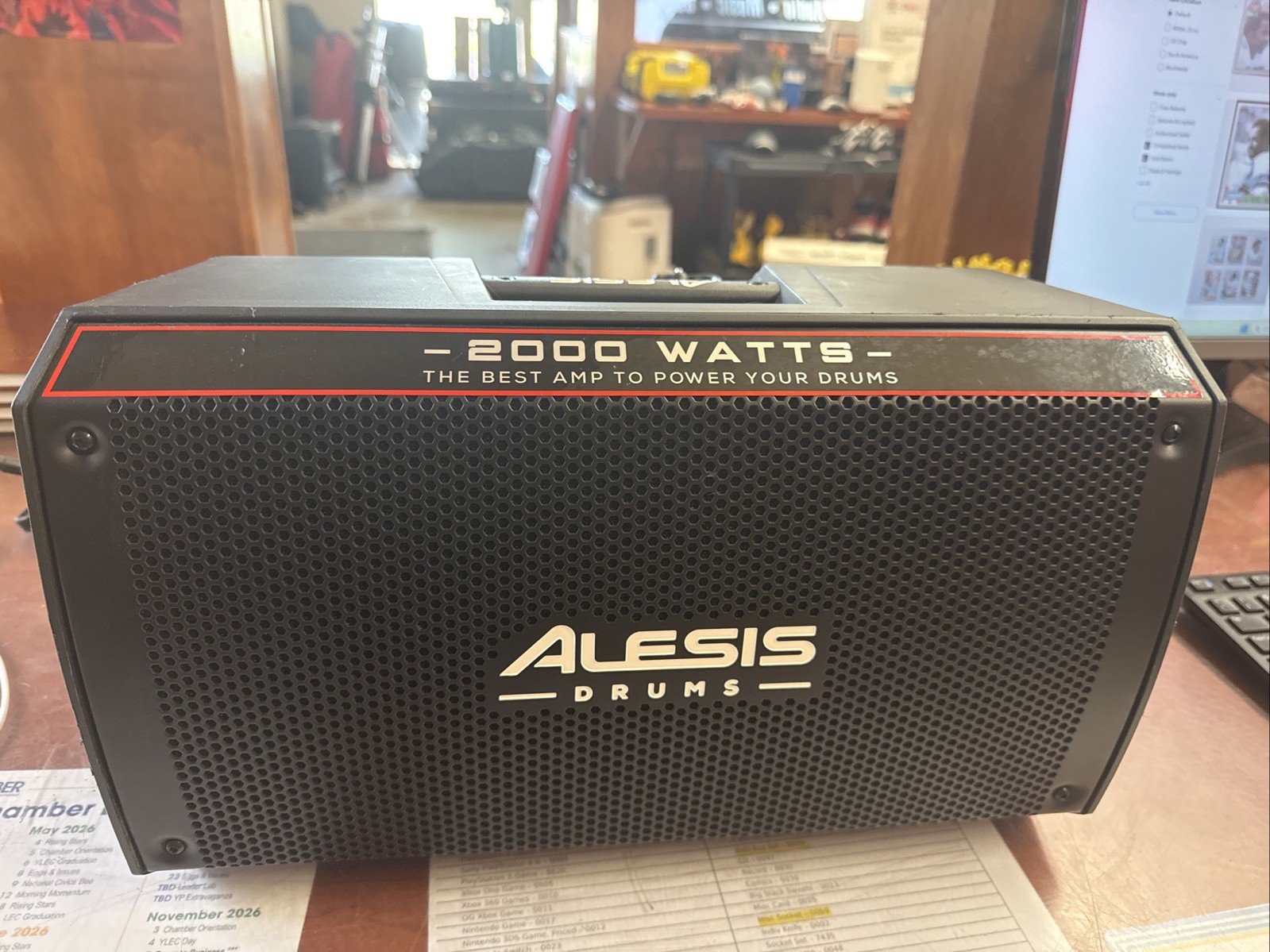 Alesis Strike Amp 8 2000-Watt Portable Speaker/Amplifier for Electronic Drum