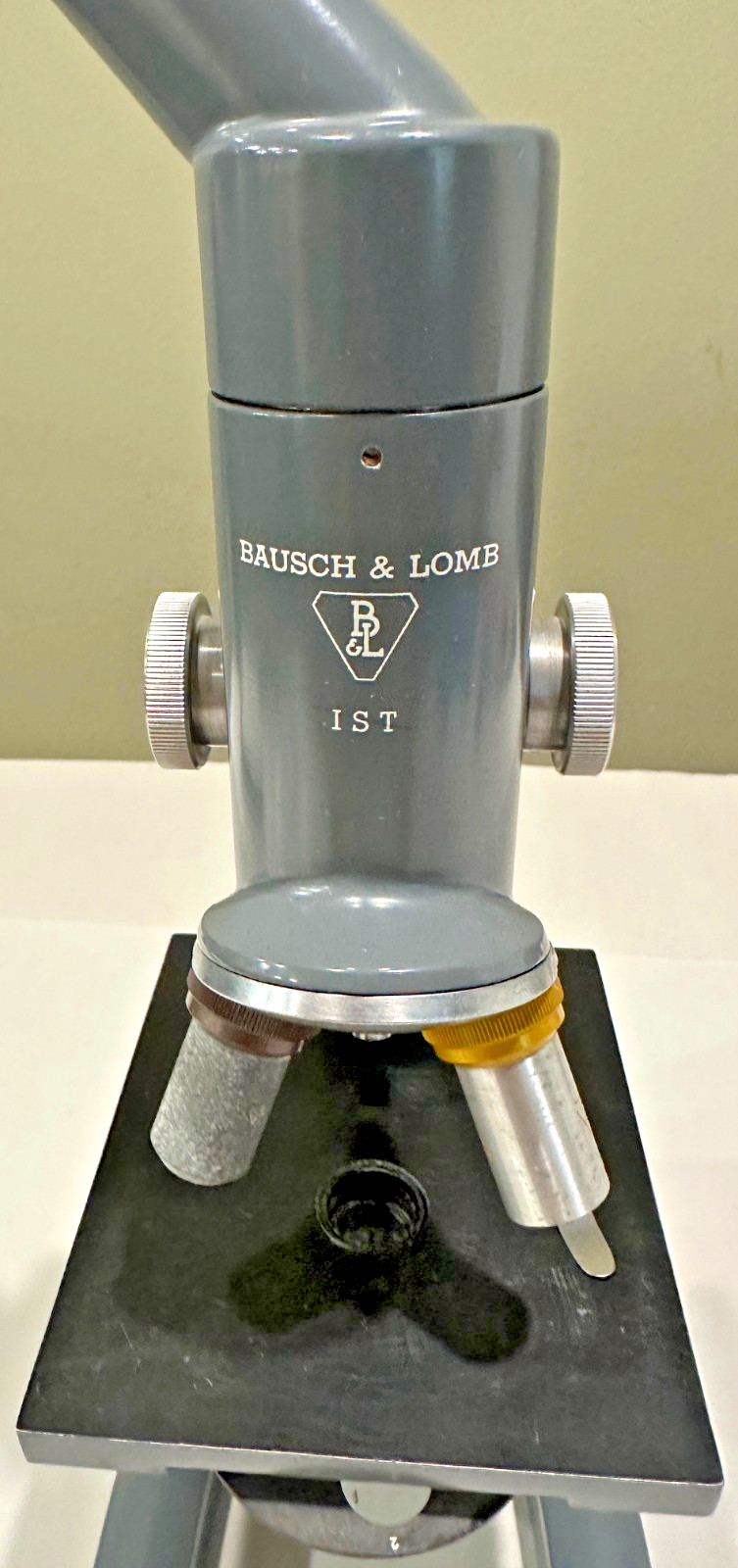 BAUSCH & LOMB IST Vertical Monocular Microscope 10X & 43X Magnifying Lens