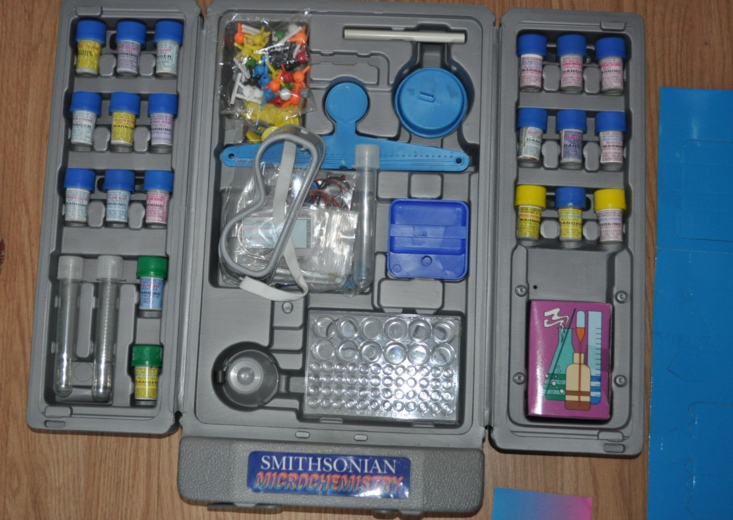 Smithsonian Microchemistry Set Microchem XM 5000 Complete Unused instructions