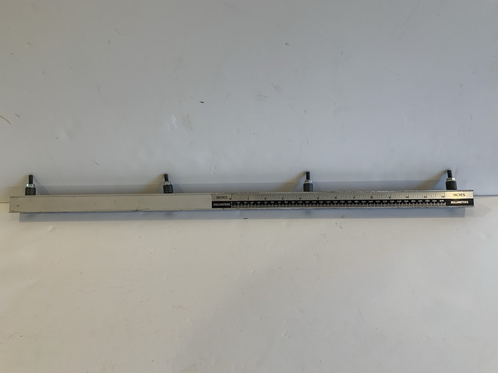 Skilsaw Table Saw 3400 Rip Fence Rail with Bolts & Washers 26.5 inches