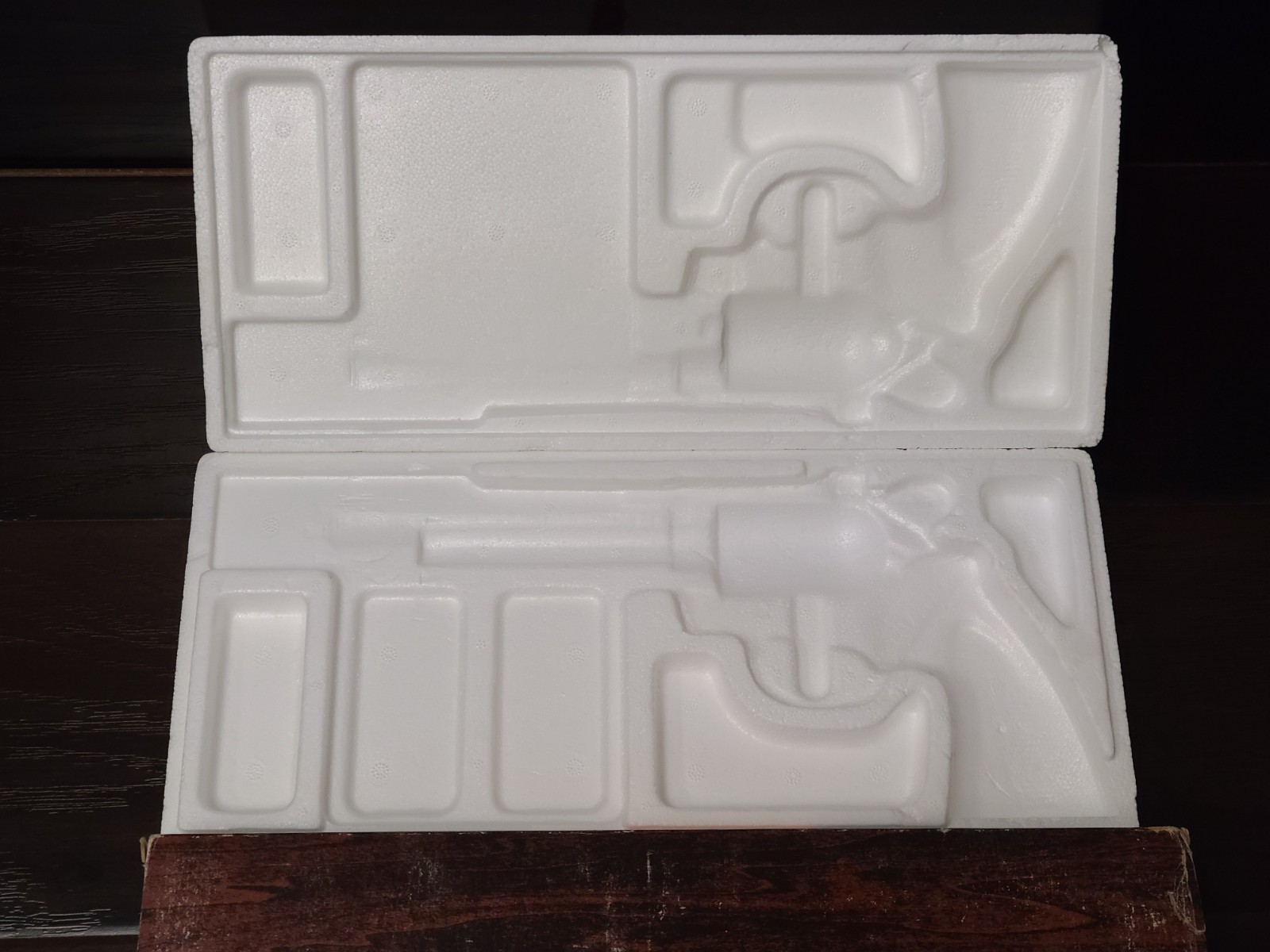 Original Colt Python Woodgrain Cardboard Box & Styrofoam for 6" Revolvers