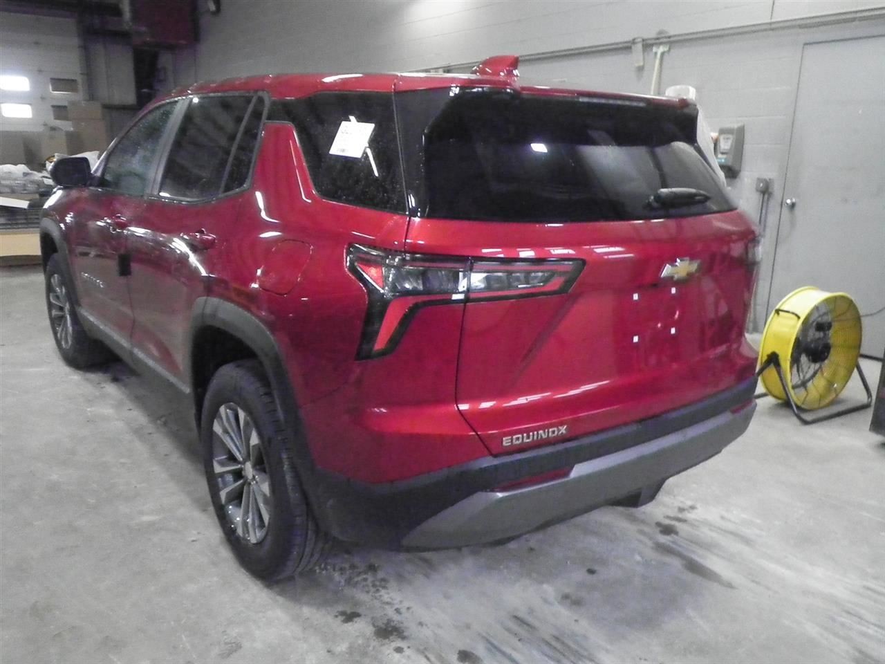 2025 Equinox LT Lower Air Shutter 1723546