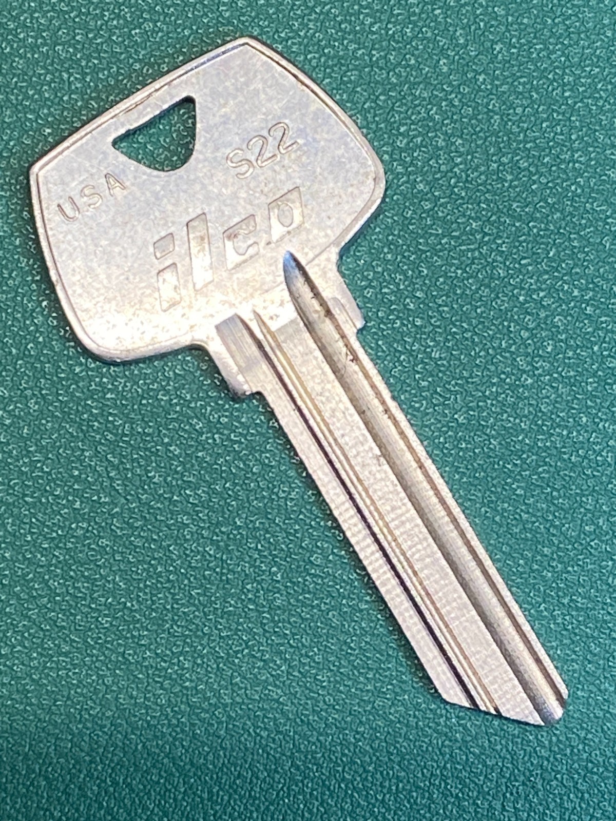 NOS - ILCO S22 BRASS KEY BLANK - 5 PIN - 6 PIN - SARGENT KEYWAY SG5, SAR-5D