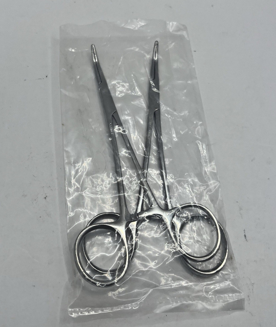 2 Pairs of MOSQUITO HEMOSTAT LOCKING FORCEPS CVD/STR 5 "