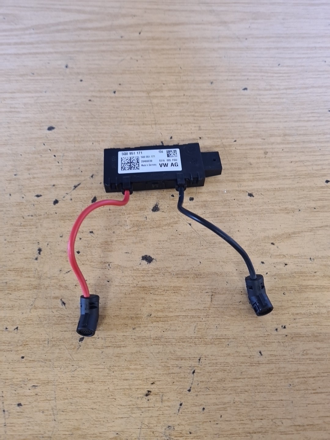 2018 SEAT TOLEDO MK4 ROOF MOTION ANTI THEFT SENSOR 5Q0951171