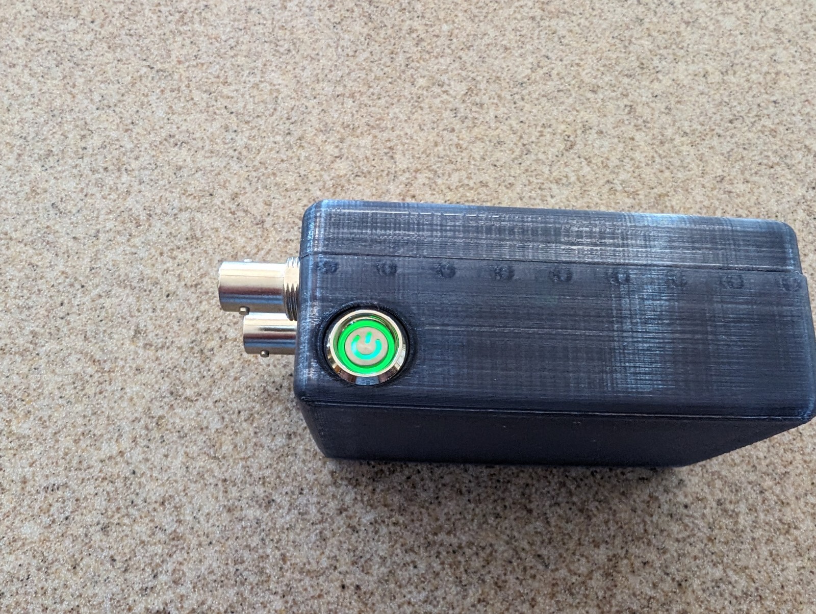 H402 Pro WIFI with Built In Battery & USB Cable