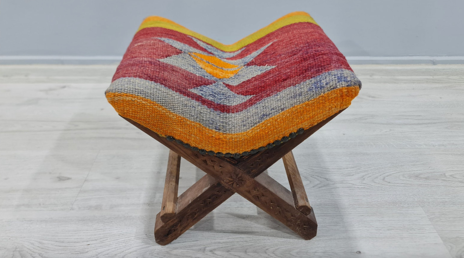 Rare finds vintage items, Antique chairs, Baho Furniture, bohemian entry decor