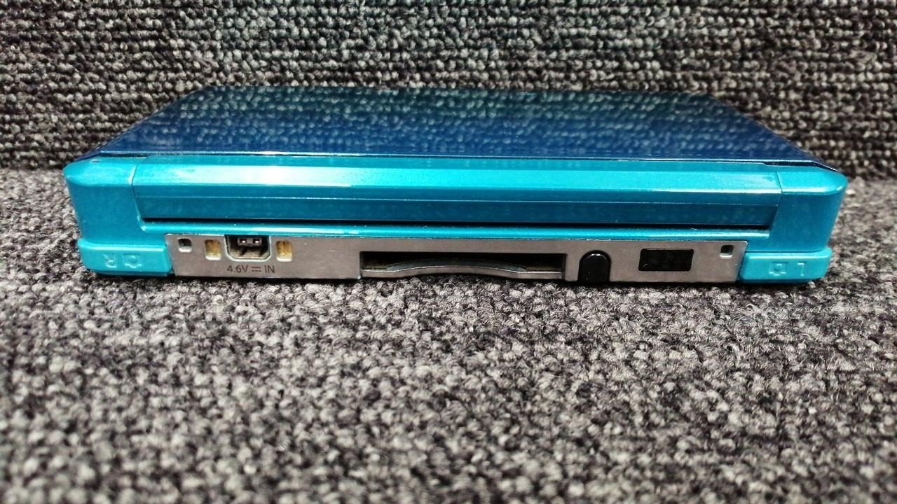 Nintendo 3DS CTR-001 JPN Console Accessories Included Handheld System A2476