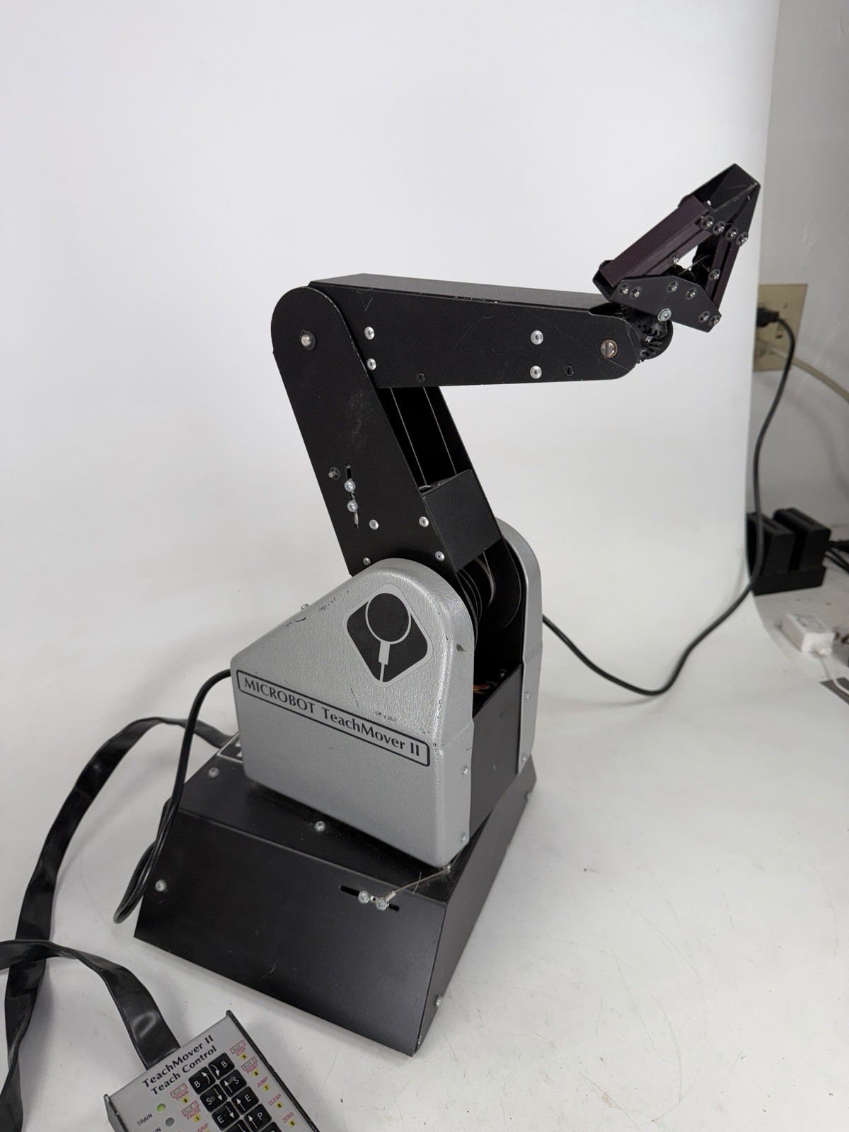 Microbot Teachmover 2 Programmable Robot Arm Toy Teaching Device TESTED/VIDEO