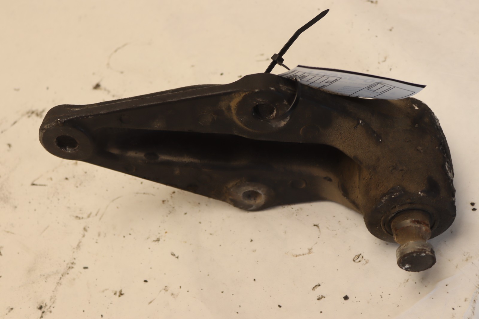 2013-2021 PETERBILT 579 PACCAR SHACKLE SPRING HANGER BRACKET MOUNT OEM