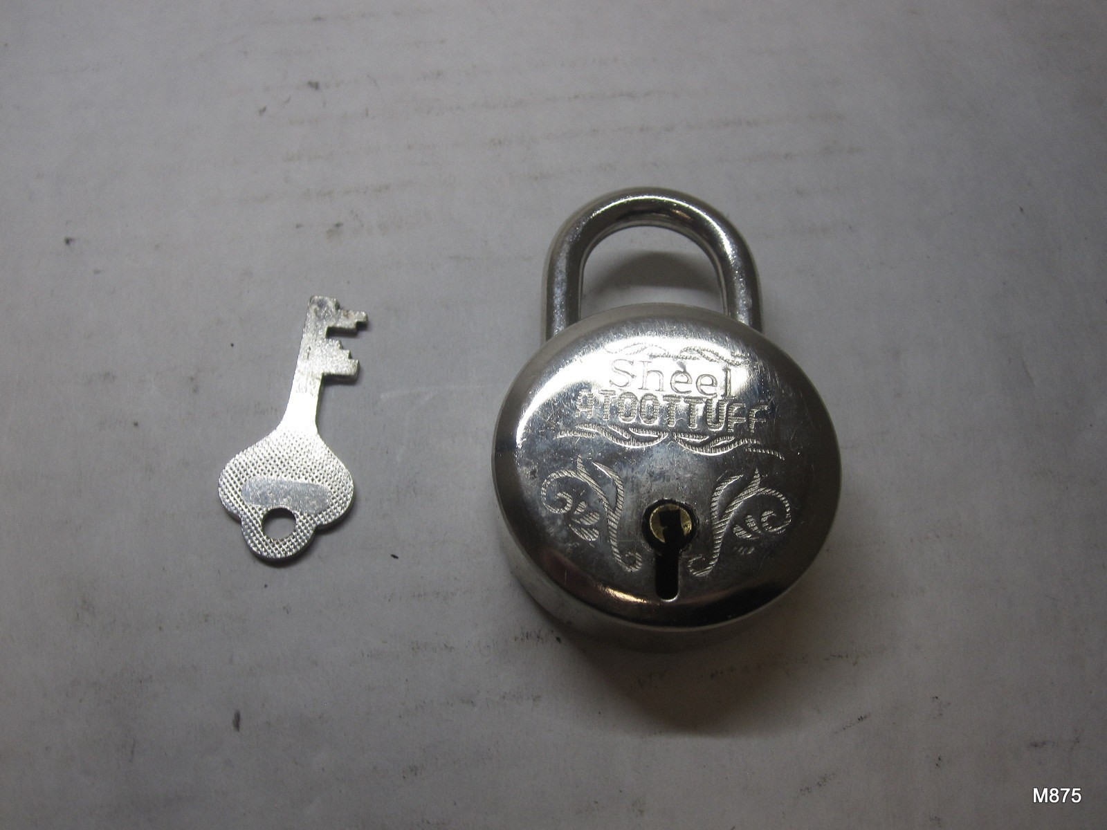 Single SHEEL ATOOTTUFF 78641 Vintage Pad Lock With Single Matching Key