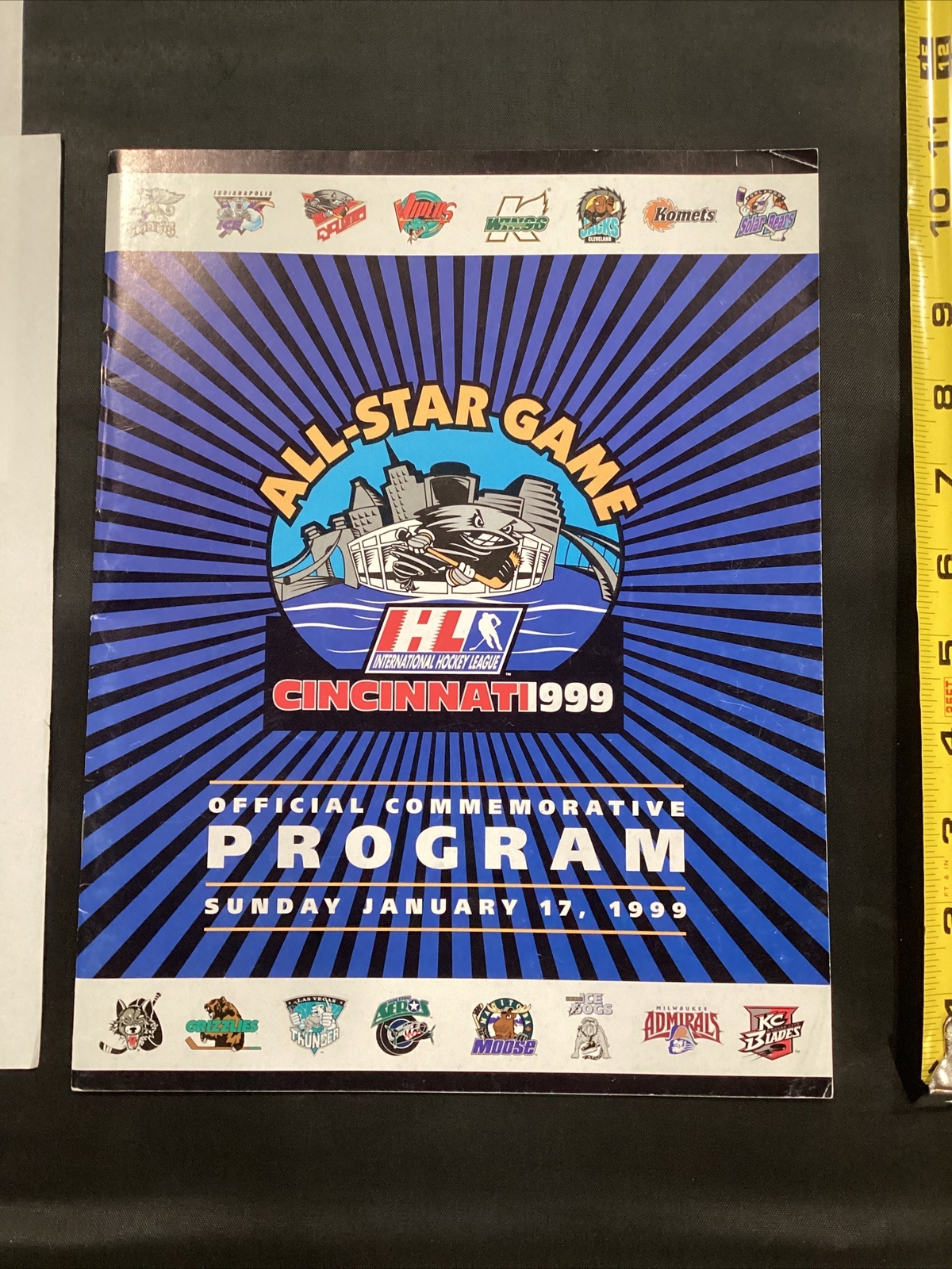 1999 Cincinnati Cyclones All Star IHL Hockey Game Jan 17 Program & Inserts