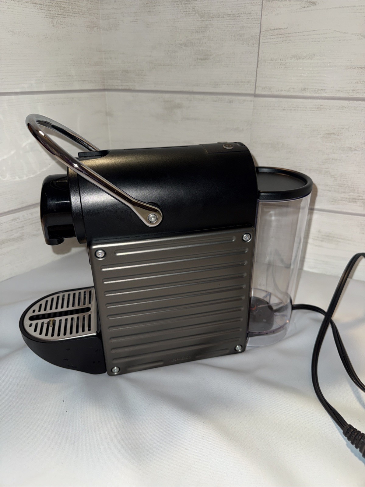 Nespresso Pixie C60 Espresso Machine OriginalLine Capsule Coffee Maker